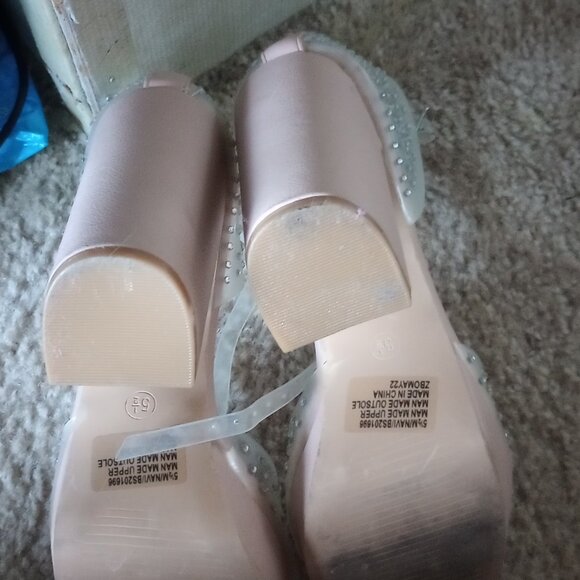 Miscellaneous items - Picture 5 of 9